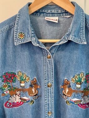 Vintage 90s Bobbie Brooks Denim Button Down Shirt with Embroidered Cats Design